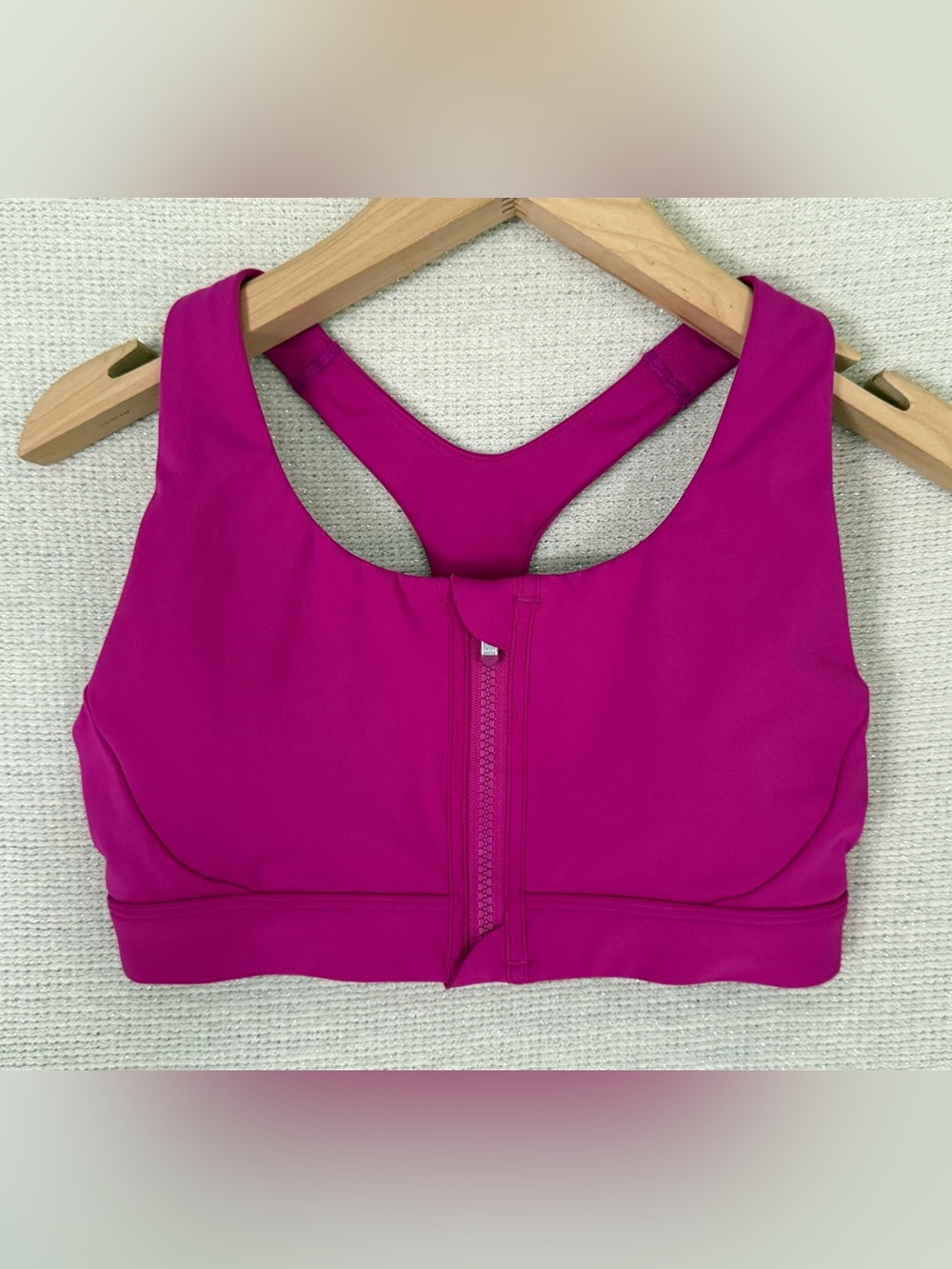 Athleta Ultimate Zip Front Sports Bra S Pink